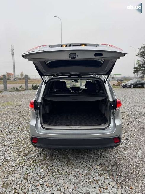 Toyota Highlander 2017 - фото 19