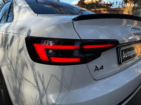 Audi A4 2016 белый - фото 9