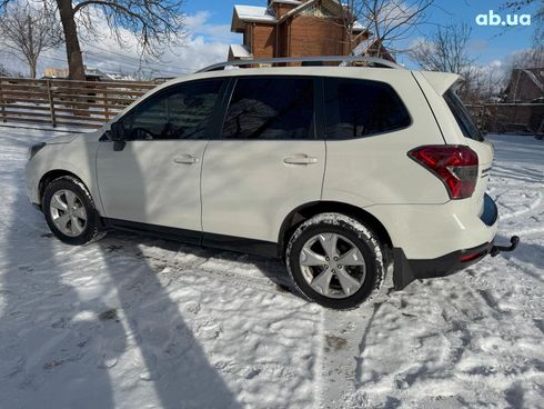 Subaru Forester 2015 белый - фото 9