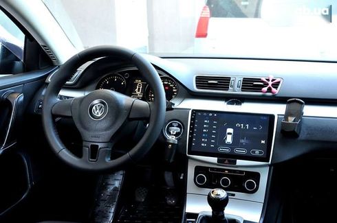 Volkswagen Passat 2011 - фото 27