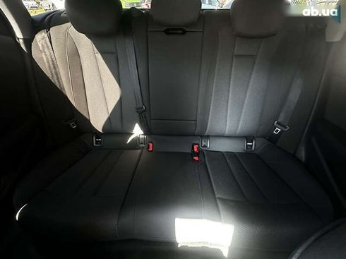 Audi A4 2017 - фото 27