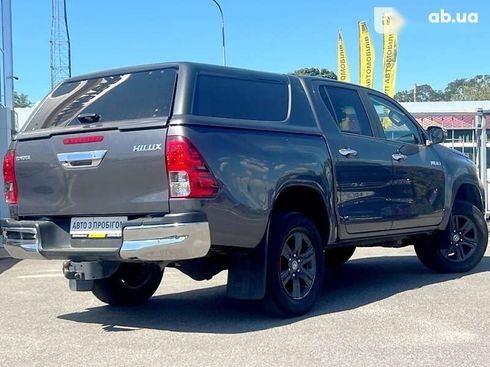 Toyota Hilux 2021 - фото 4