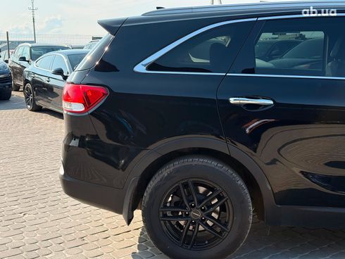 Kia Sorento 2015 черный - фото 11