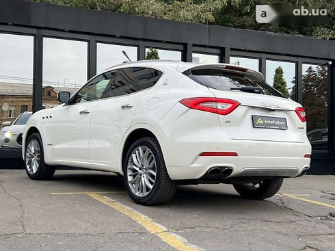 Maserati Levante 2019 - фото 9