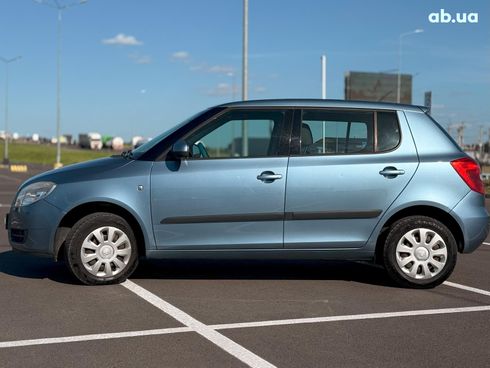 Skoda Fabia 2008 серый - фото 12
