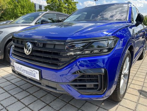 Volkswagen Touareg R 2022 - фото 11