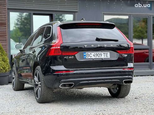 Volvo XC60 2018 - фото 14