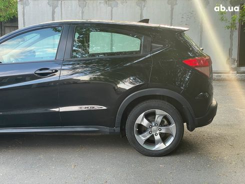 Honda HR-V 2018 черный - фото 10
