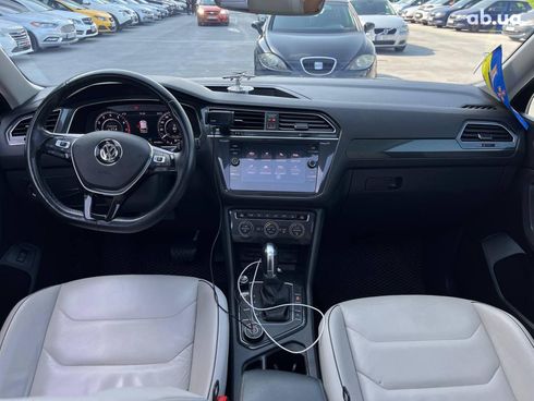 Volkswagen Tiguan 2018 черный - фото 146