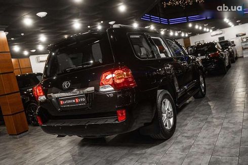 Toyota Land Cruiser 2012 - фото 22
