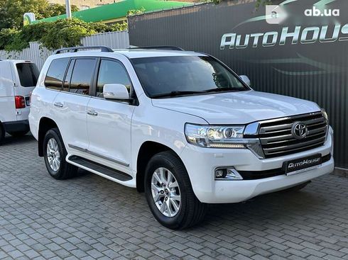 Toyota Land Cruiser 2019 - фото 16