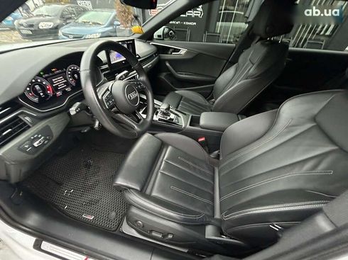 Audi A4 2019 - фото 25