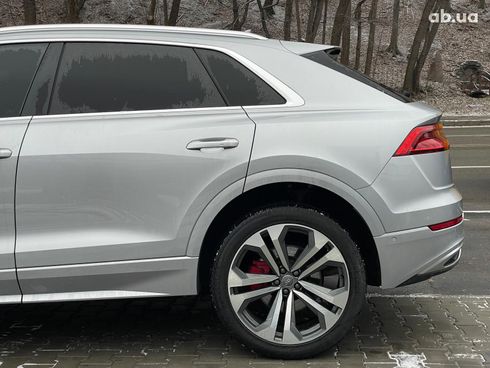 Audi Q8 2019 серый - фото 13