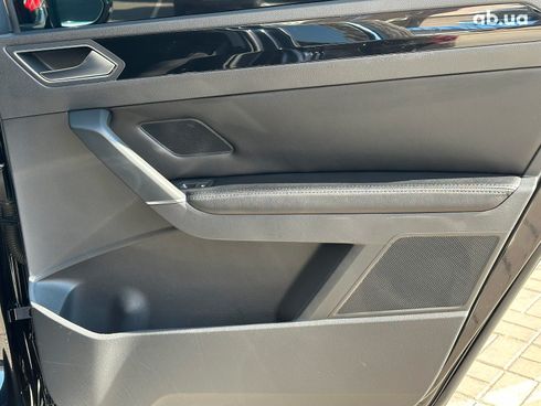 Volkswagen Touran 2017 черный - фото 18