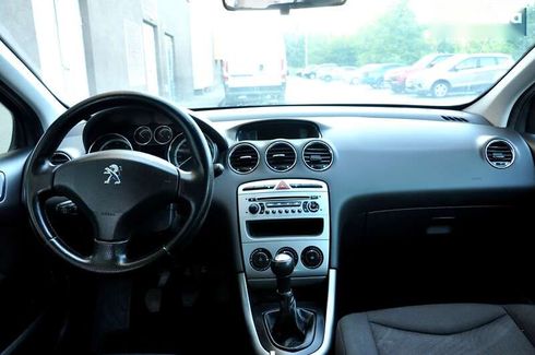 Peugeot 308 2012 - фото 28