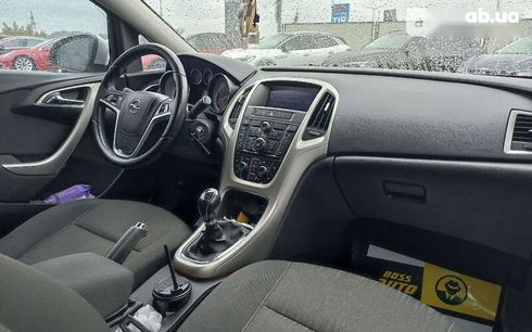 Opel Astra 2011 - фото 17