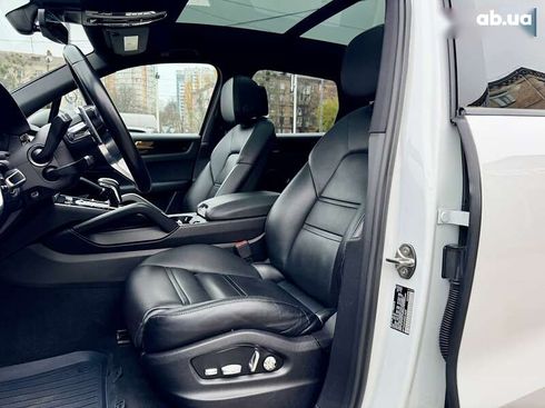 Porsche Cayenne 2018 - фото 17