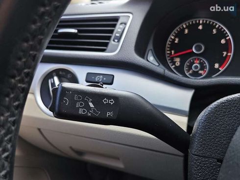 Volkswagen Passat 2012 - фото 24