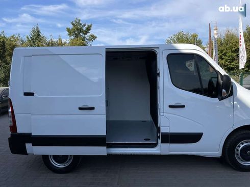 Opel Movano 2021 - фото 28