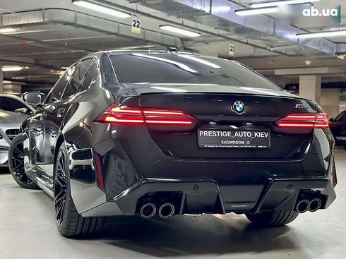 BMW M5 2025 - фото 25