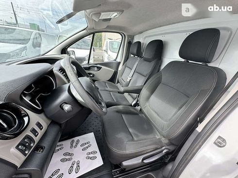 Renault Trafic 2019 - фото 13