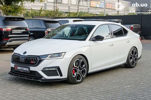 Skoda Octavia 2021 - фото 4