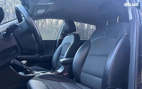 Kia Niro 2019 - фото 10