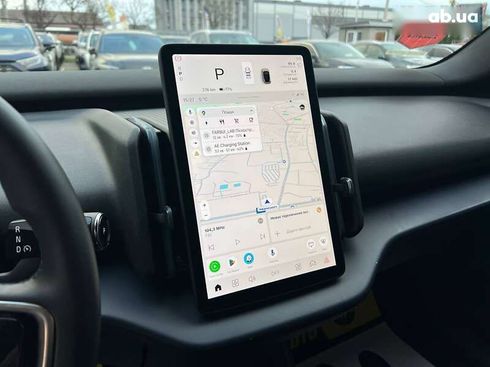 Volvo EX30 2024 - фото 18