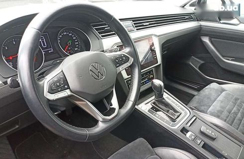 Volkswagen Passat 2021 - фото 15
