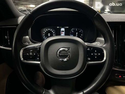 Volvo V90 2017 - фото 30