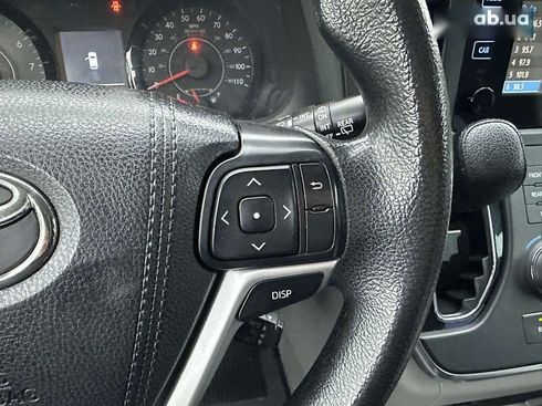 Toyota Sienna 2016 - фото 10