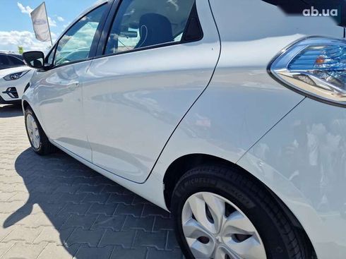 Renault Zoe 2019 - фото 14