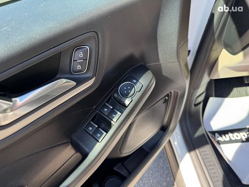 Ford Escape 2021 белый - фото 21