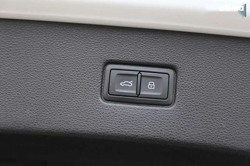 Audi Q7 2018 - фото 23