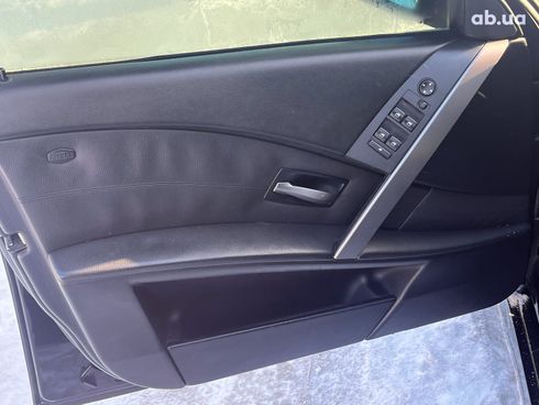 BMW 5 серия 2004 черный - фото 15