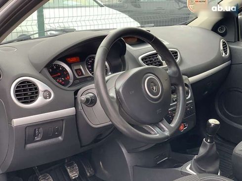 Renault Clio 2012 - фото 24