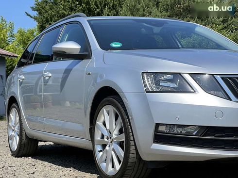 Skoda Octavia 2020 - фото 10