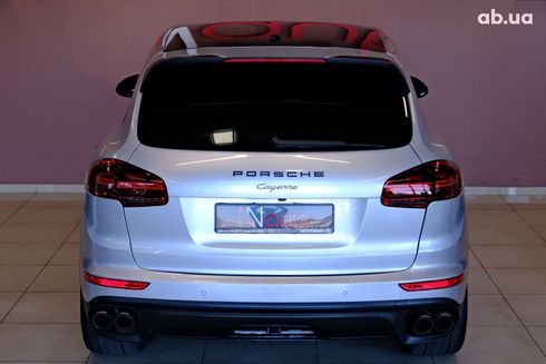 Porsche Cayenne 2015 серый - фото 6