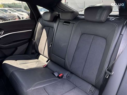 Audi e-tron S 2021 - фото 15