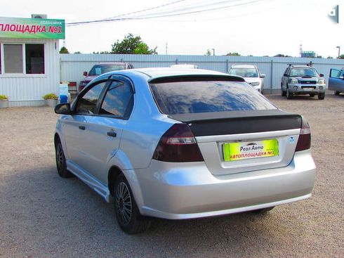Chevrolet Aveo 2006 - фото 3