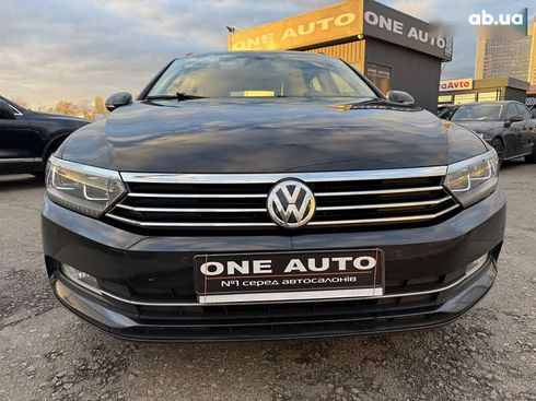 Volkswagen Passat 2017 - фото 9