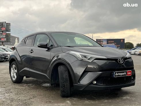 Toyota C-HR 2017 серый - фото 12