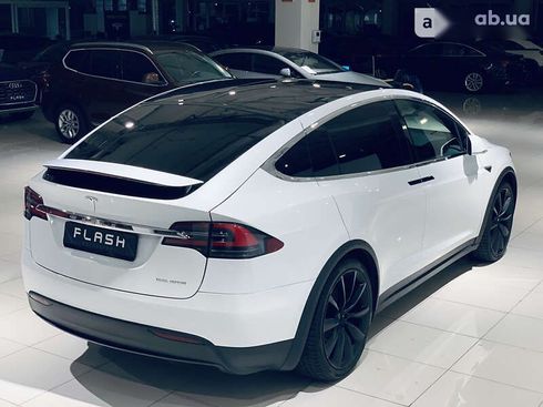 Tesla Model X 2020 - фото 15
