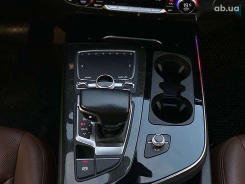 Audi Q7 2017 - фото 20