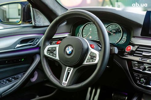 BMW M5 2018 - фото 21