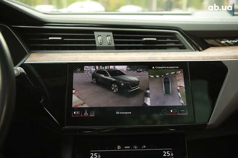 Audi E-Tron 2022 - фото 20