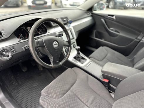 Volkswagen passat b6 2009 серый - фото 16