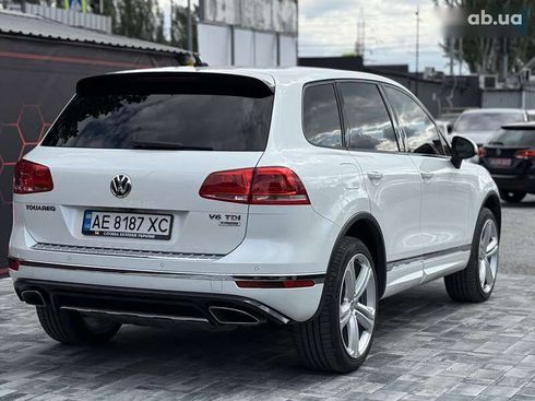Volkswagen Touareg 2015 - фото 9