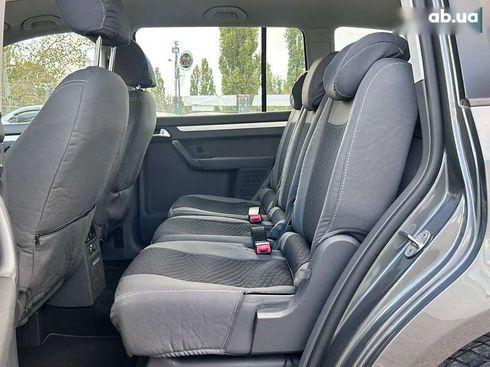 Volkswagen Touran 2015 - фото 25