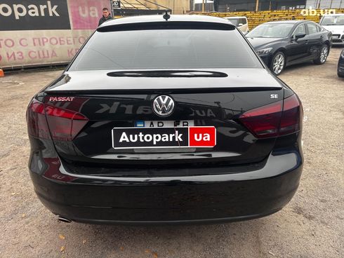 Volkswagen passat b7 2012 черный - фото 6